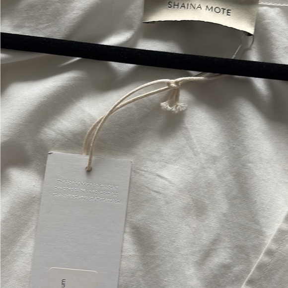 Elegant White Wrap Top - Picture 4 of 7